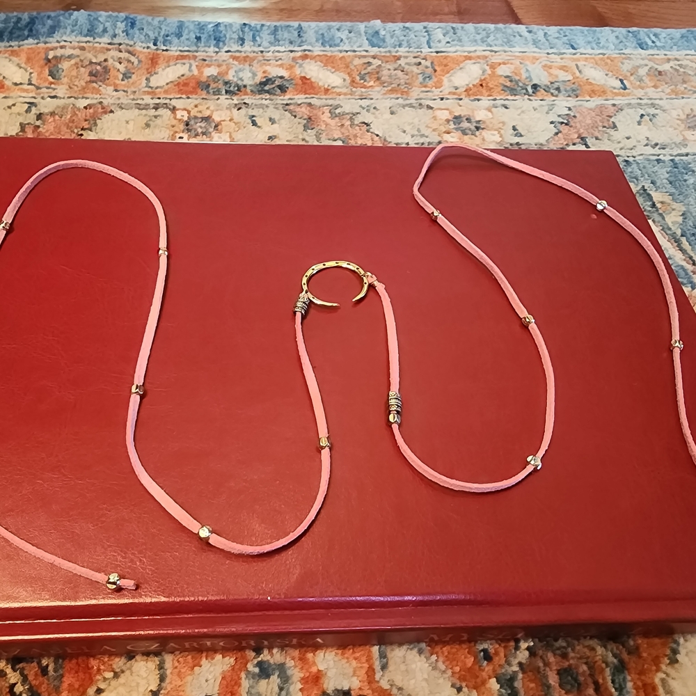 Sexy Leather Wraparound Choker